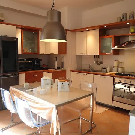 Stanza In Appartamento Incantevole Check-In H24 Adelfia Bari Гостевой дом *