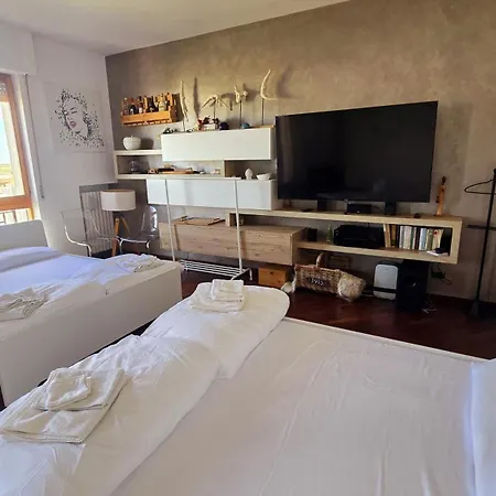 Stanza In Incantevole Con Camino Bari Guest house
