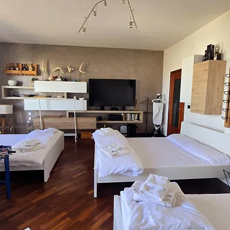 Guest house Stanza In Incantevole Con Camino Bari