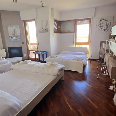 Guest house Stanza In Incantevole Con Camino Bari *
