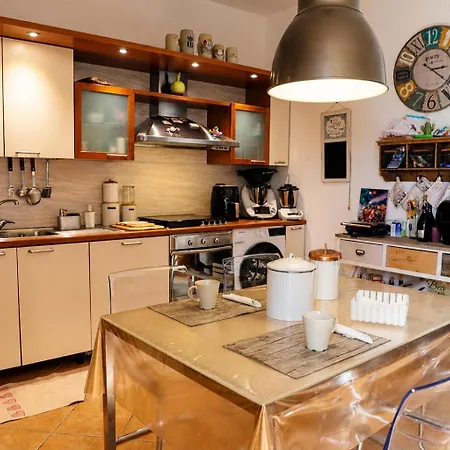 Stanza In Appartamento Incantevole Check-In H24 Adelfia Bari * Adelfia