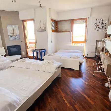 Stanza In Appartamento Incantevole Check-In H24 Adelfia Bari Maison d'hôtes *